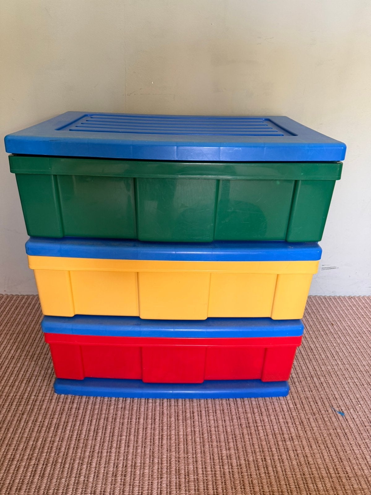 Gratis: kastje in lego kleuren voor opbergen lego, Ophalen, 50 tot 100 cm, Zo goed als nieuw, Minder dan 50 cm