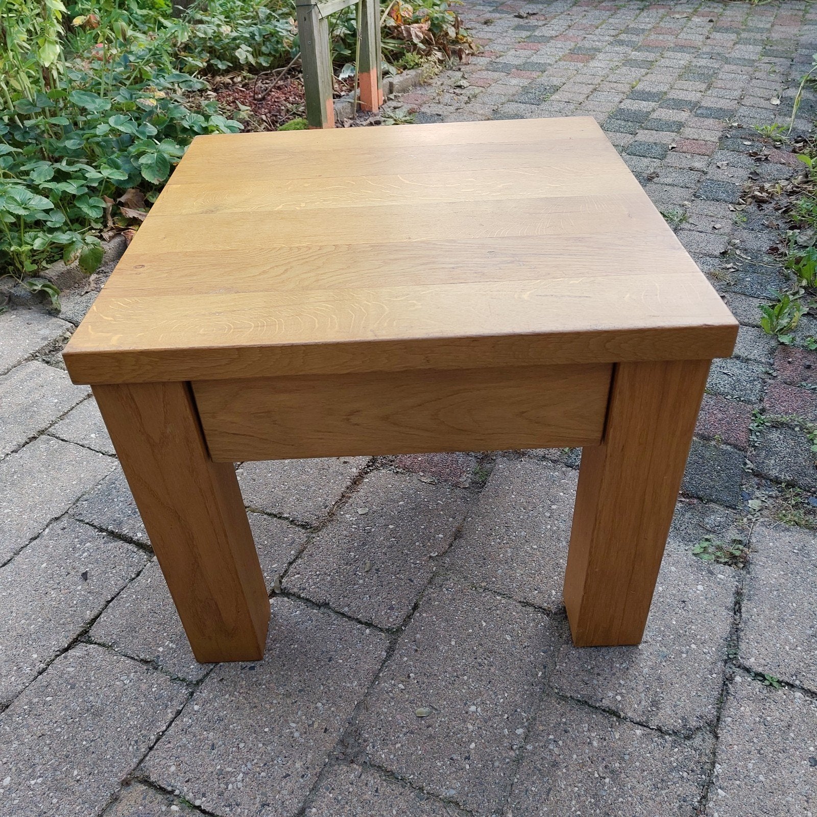 Massiefhout bijzettafel met lade, Gebruikt, Vierkant, 55 tot 75 cm, Ophalen