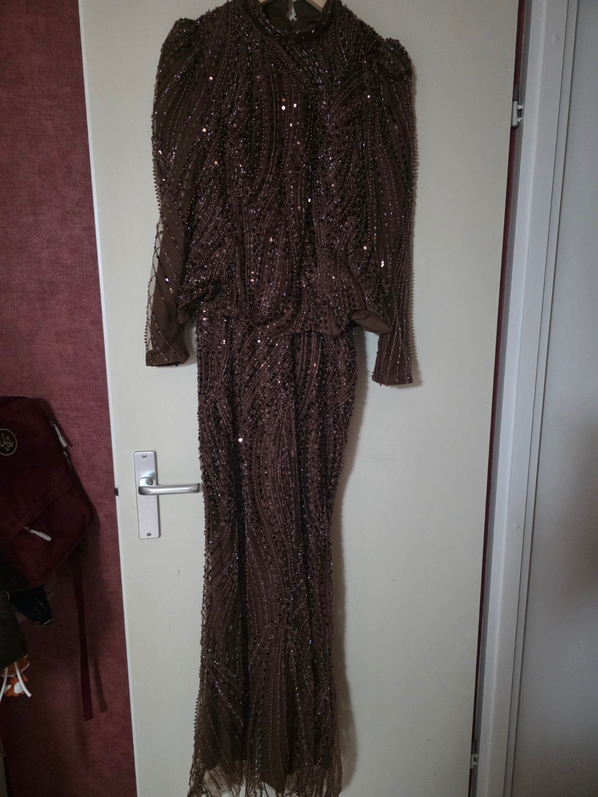 Elegante Avondjurk met Pailletten en Kralen, Maat 38/40 (M), Bruin, Ophalen of Verzenden, Onder de knie