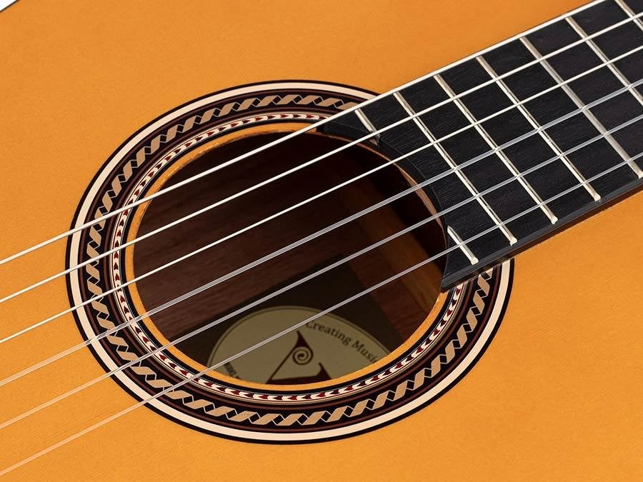 Valencia VC204 klassieke gitaar, Muziek en Instrumenten, Snaarinstrumenten | Gitaren | Akoestisch, Klassieke of Spaanse gitaar