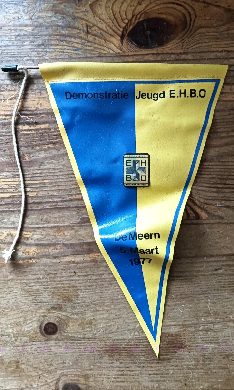 Vaantje Jeugd EHBO de Meern 5 maart 1977 rode kruis hoog 22c, Ophalen of Verzenden, Gebruikt
