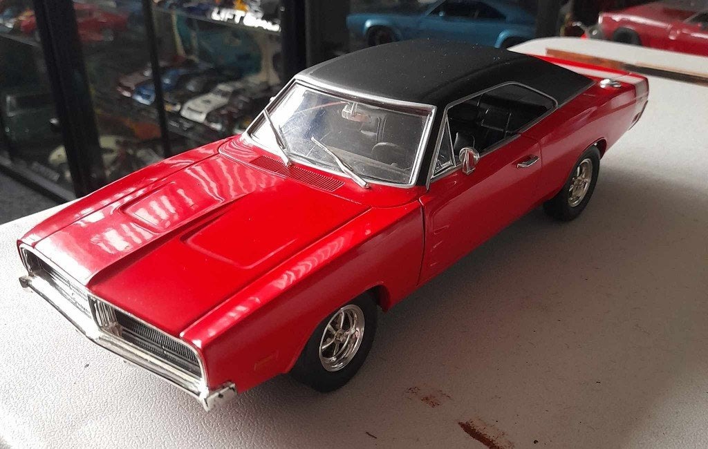 dodge charger 1969 rood, Ophalen of Verzenden, Zo goed als nieuw, Bburago
