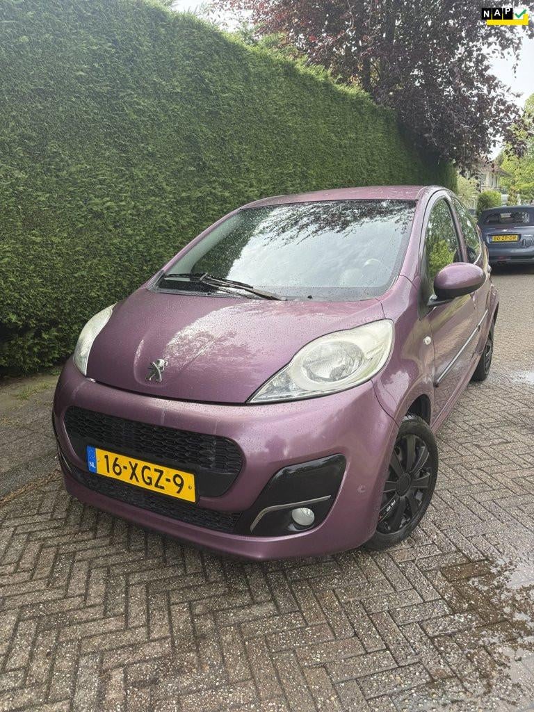 Peugeot 107 1.0 Active APK Juni 2027, Auto's, Peugeot, Voorwielaandrijving, Euro 5, Gebruikt, Overige kleuren