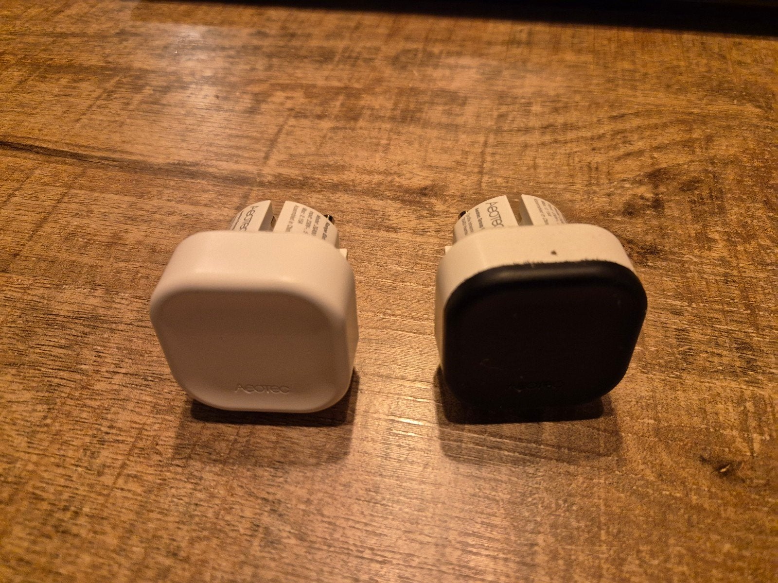 Aeotec Range Extender ZGA001-C15 Zigbee 2 stuks, Ophalen of Verzenden, Zo goed als nieuw