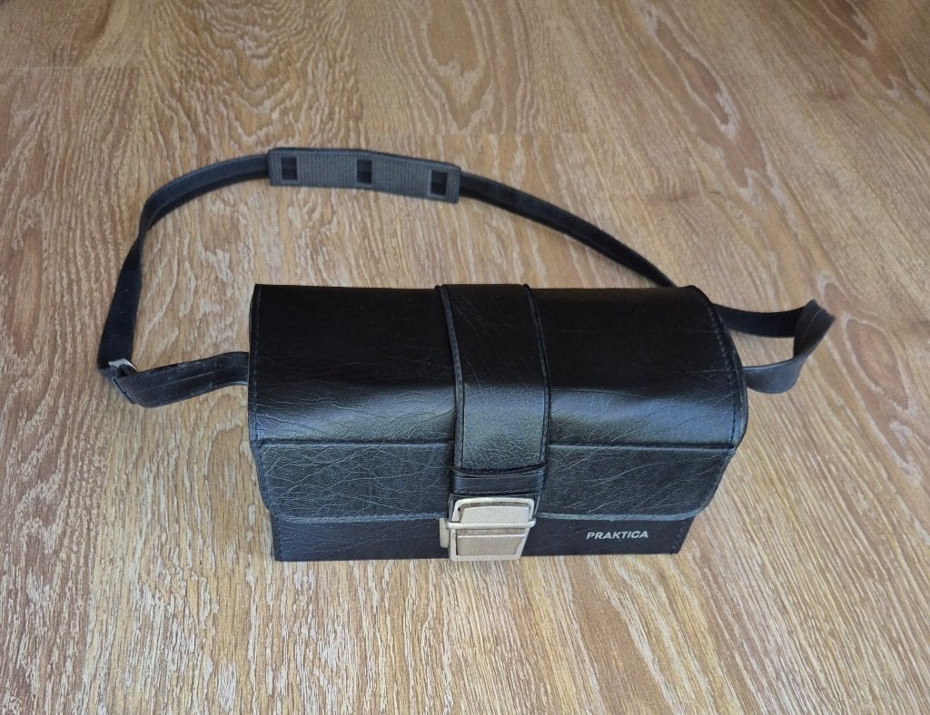 Praktica B200 spiegelreflexcamera met accessoires in koffer, Ophalen of Verzenden, Gebruikt, Spiegelreflex, Overige Merken