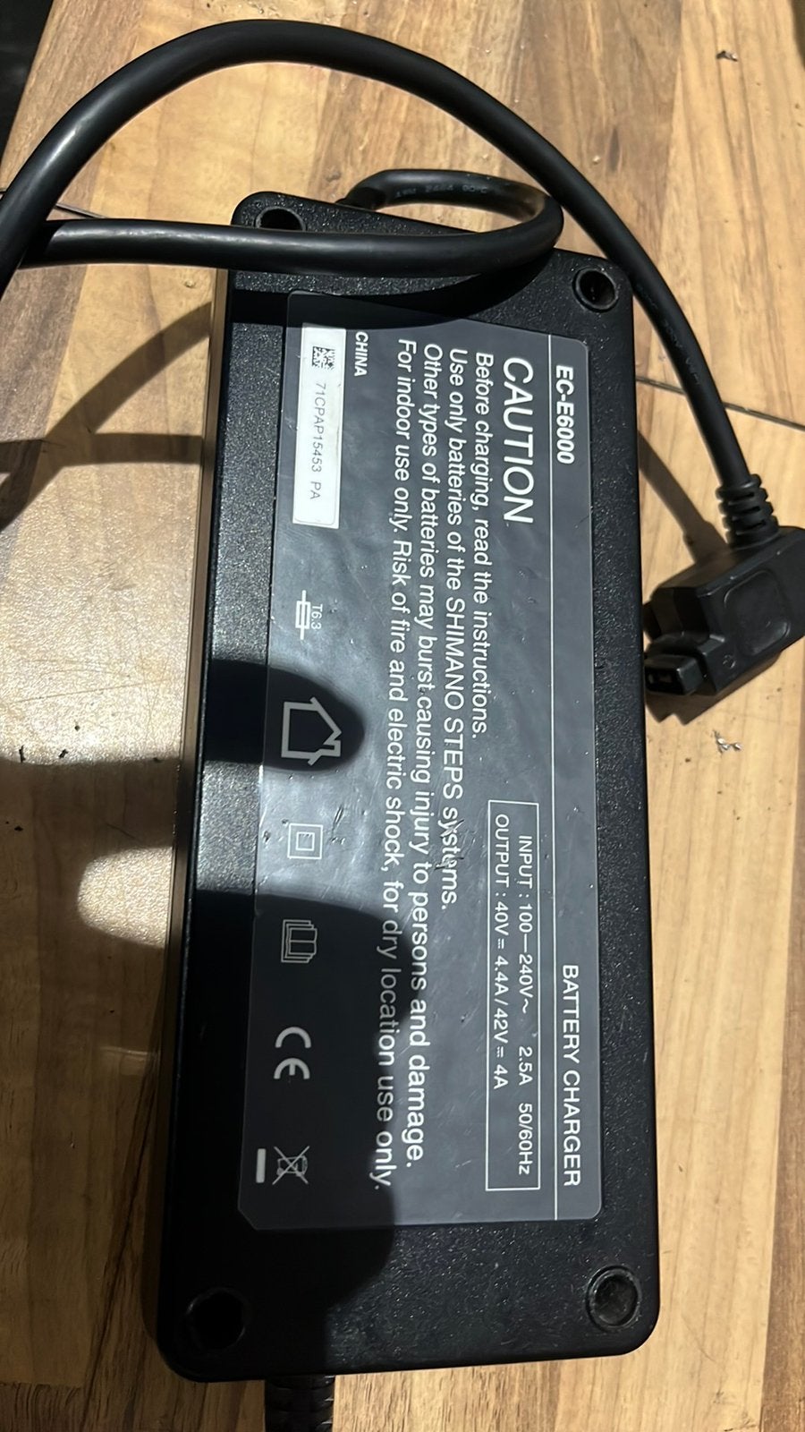 Oplader shimano steps ec-6000, Zo goed als nieuw