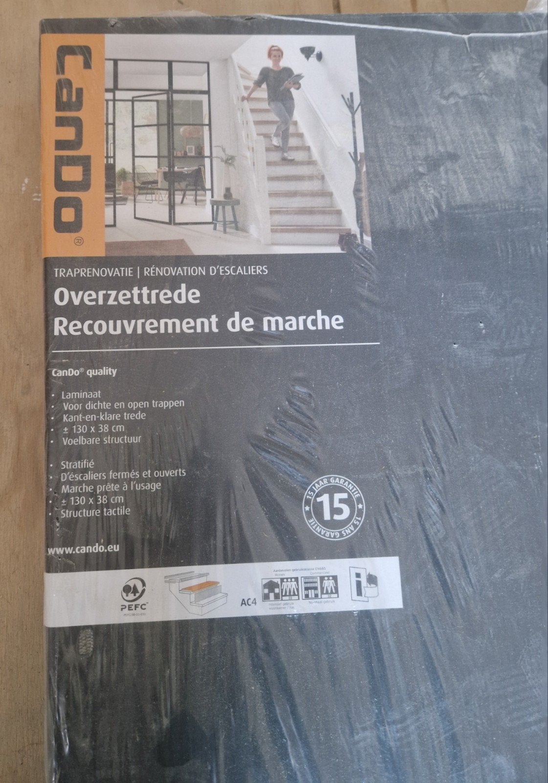 CanDo zwarte overzettrede laminaat, Ophalen, Nieuw, Trap, Minder dan 2 meter