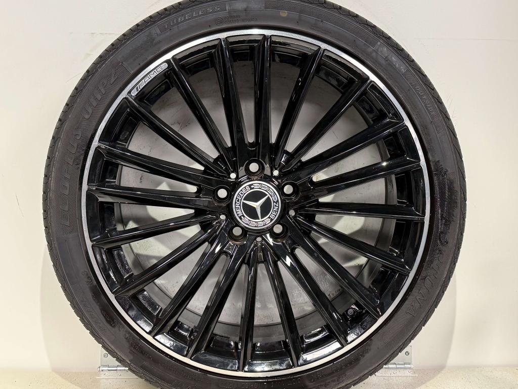 19 inch Mercedes C klasse W205 W206 225/40/19 en 255/35/19, Auto-onderdelen, 19 inch, 255 mm, Banden en Velgen, Zomerbanden