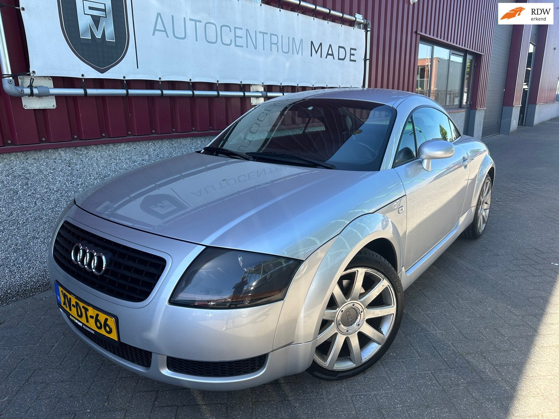 Audi TT 1.8 5V Turbo // Leer // Clima // Nette auto, Auto's, Audi, TT, Gebruikt, 4 cilinders, 4 stoelen