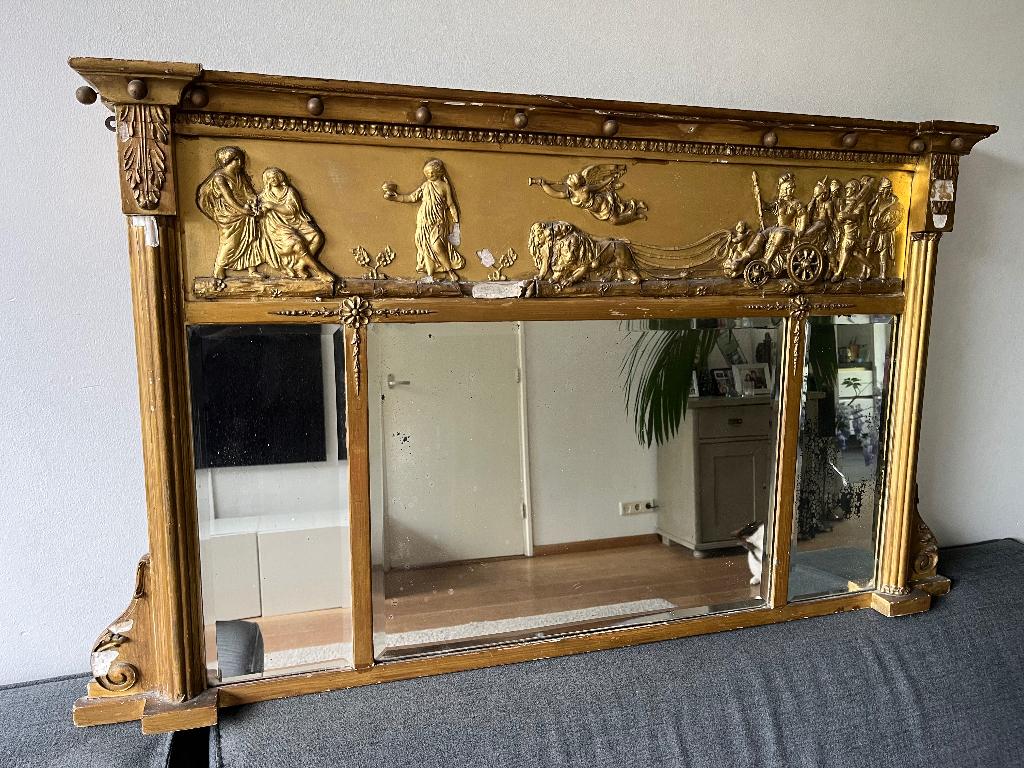 Antieke spiegel in gouden Empire lijst., Ophalen, Rechthoekig, 100 tot 150 cm, Minder dan 100 cm