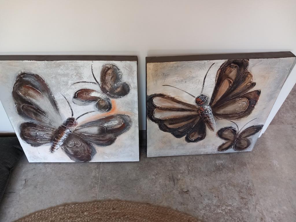 2 schilderijen met vlinders - €10! Bijna gratis!, Ophalen, Gebruikt, 50 tot 75 cm, Schilderij
