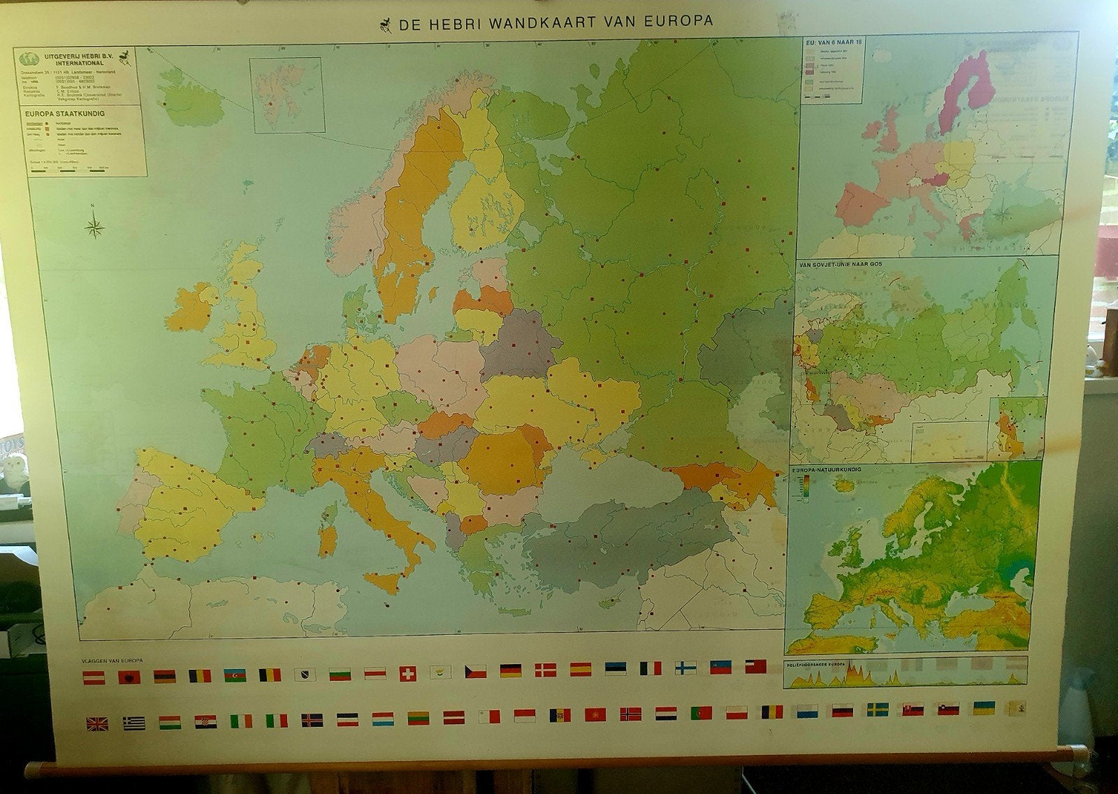 HEBRI Wandkaart van Europa, Ophalen