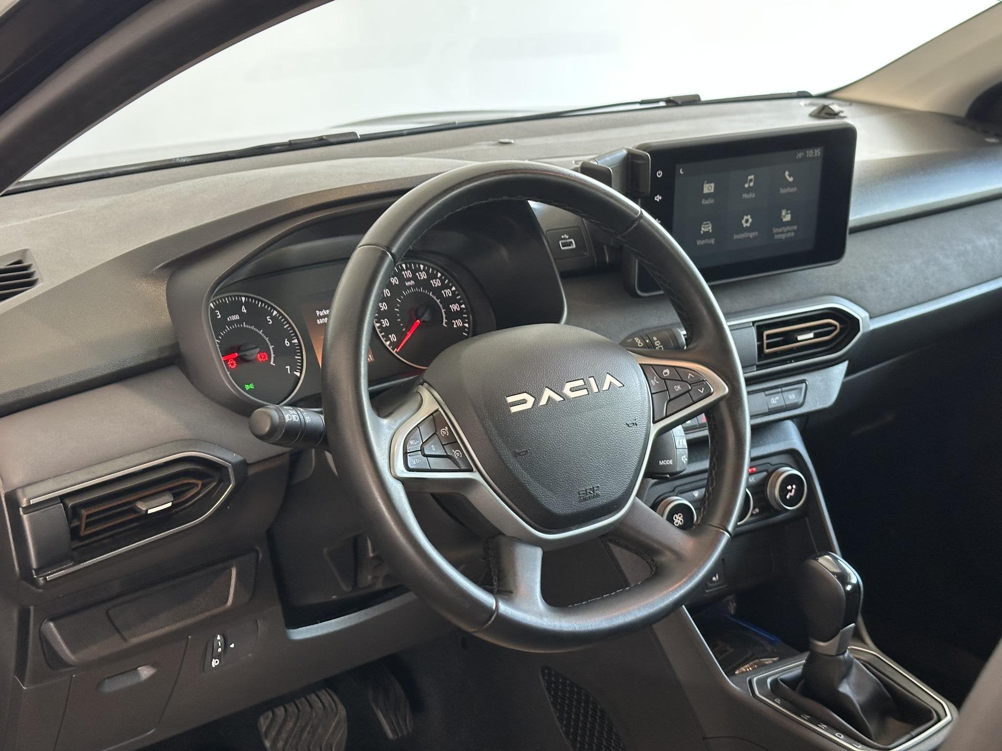 Dacia Sandero Stepway 1.0 TCe 90 Extreme AUTOMAAT | ACHTERUI, Auto's, Dacia, Stof, Met garantie (alle), Zwart, Origineel Nederlands