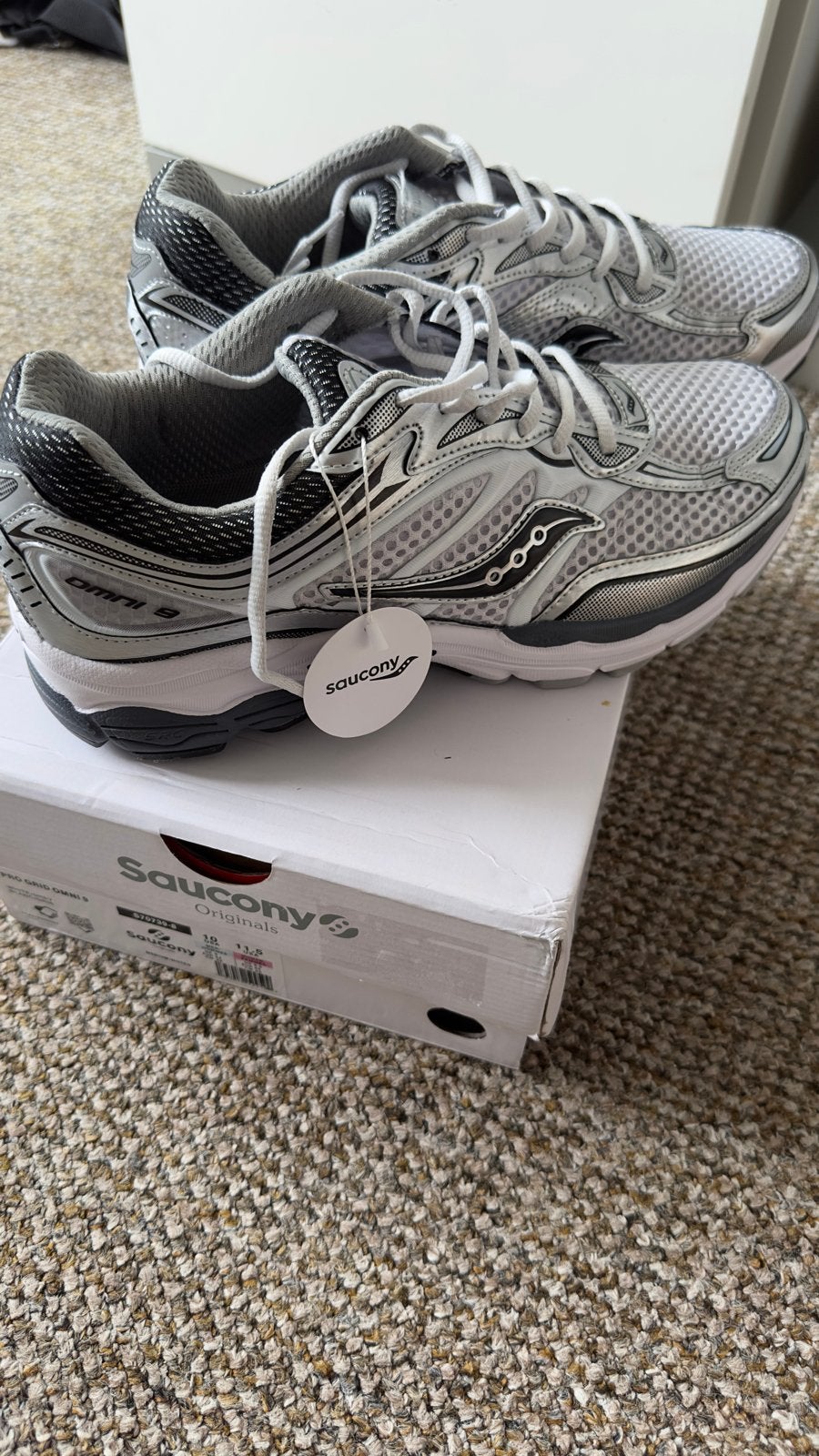 Nieuwe Saucony Omni 9 Sneakers - Maat 38, Ophalen of Verzenden, Nieuw, Overige kleuren, Sneakers of Gympen