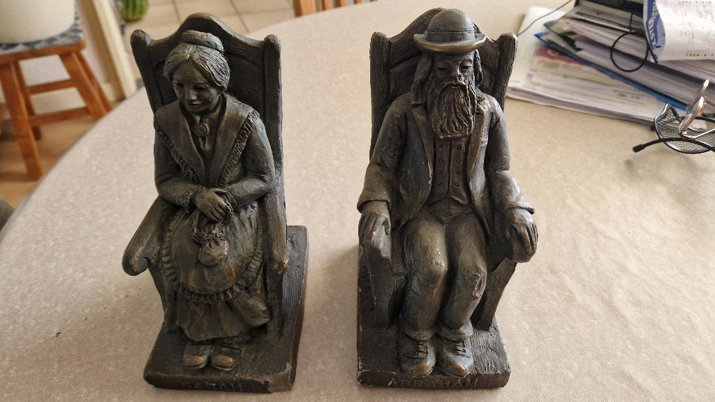 2 oude brocante beelden abraham en sarah, Ophalen of Verzenden