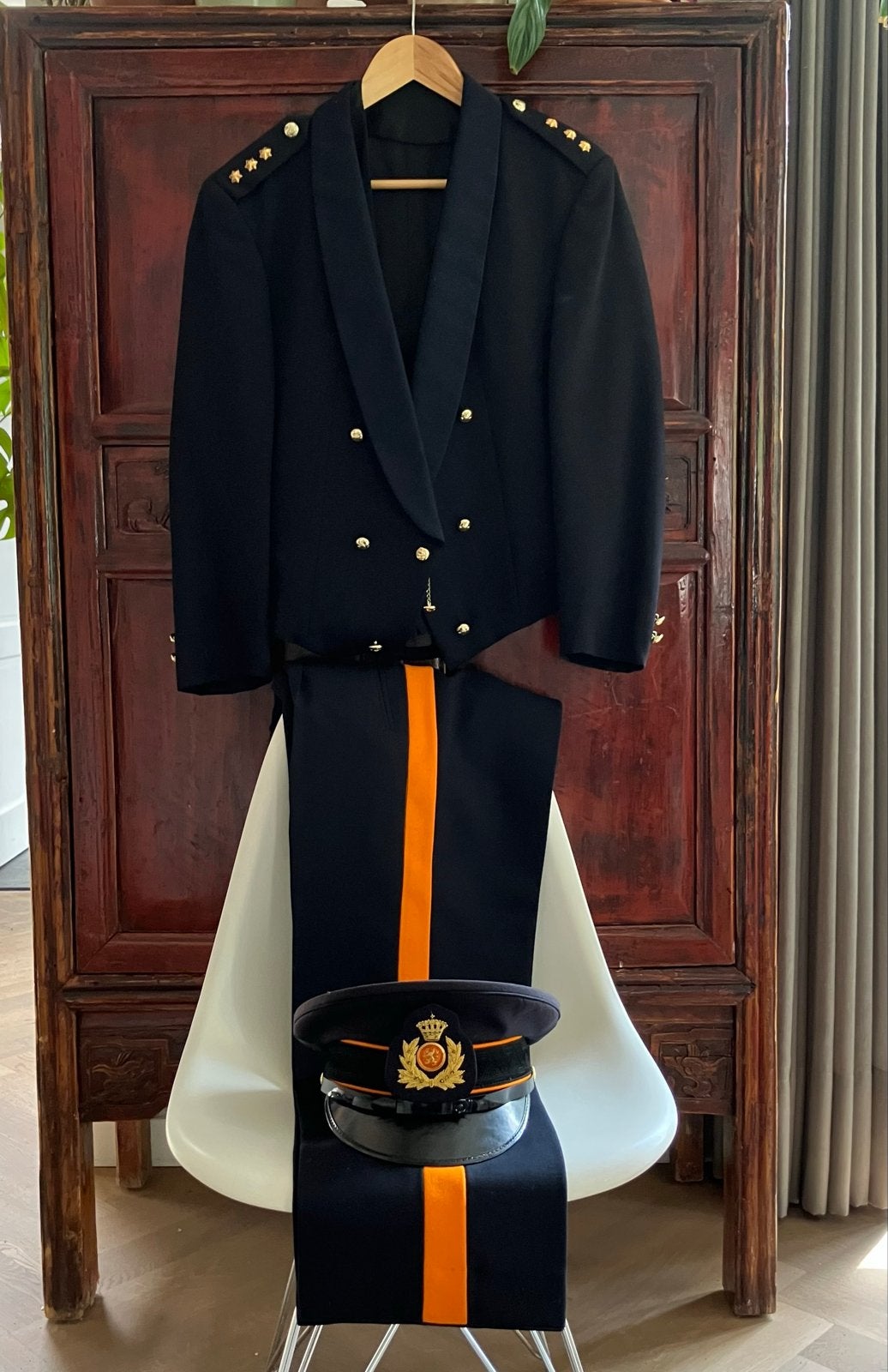 Avondtenue/Gala Koninklijke Landmacht (kapitein Infanterie), Ophalen, Zo goed als nieuw, Maat 46 (S) of kleiner, Blauw