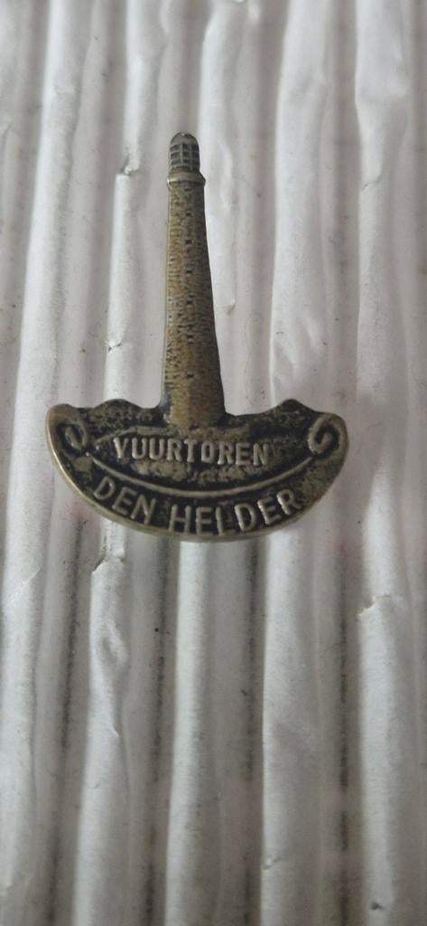 Speldje Vuurtoren van Den Helder, Verzamelen, Speldjes, Pins en Buttons, Ophalen of Verzenden, Sport