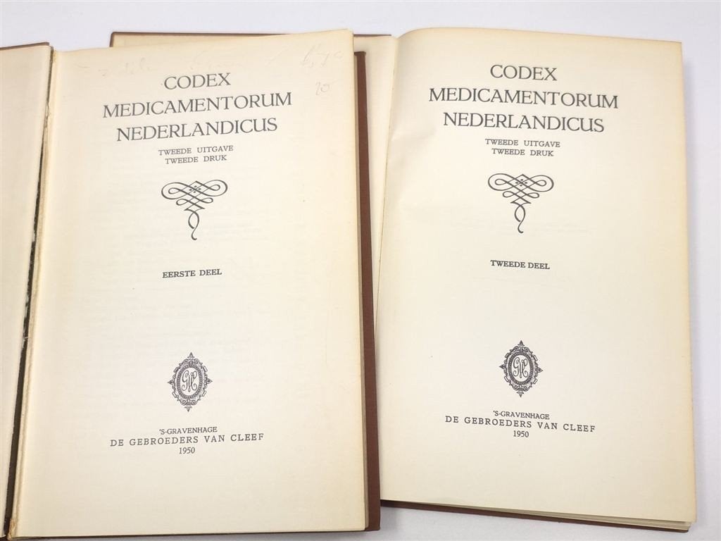 Codex Medicamentorum Nederlandicus — 2 Delen 1950, Ophalen of Verzenden, Gelezen