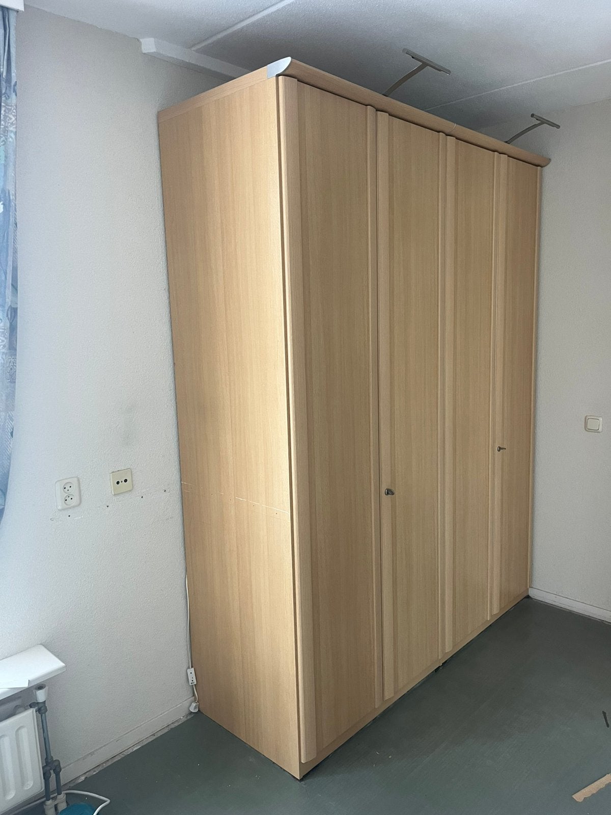 Hang en legkast, Ophalen, Met deur(en), Gebruikt, 50 tot 100 cm