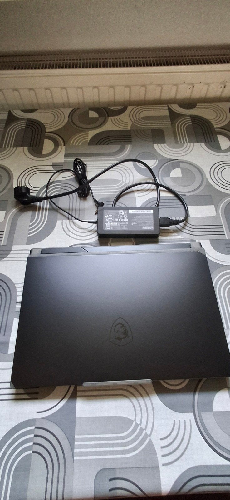 Foto 6 van MSI Cyborg 15 A12V Gaming Laptop - Zo goed als nieuw