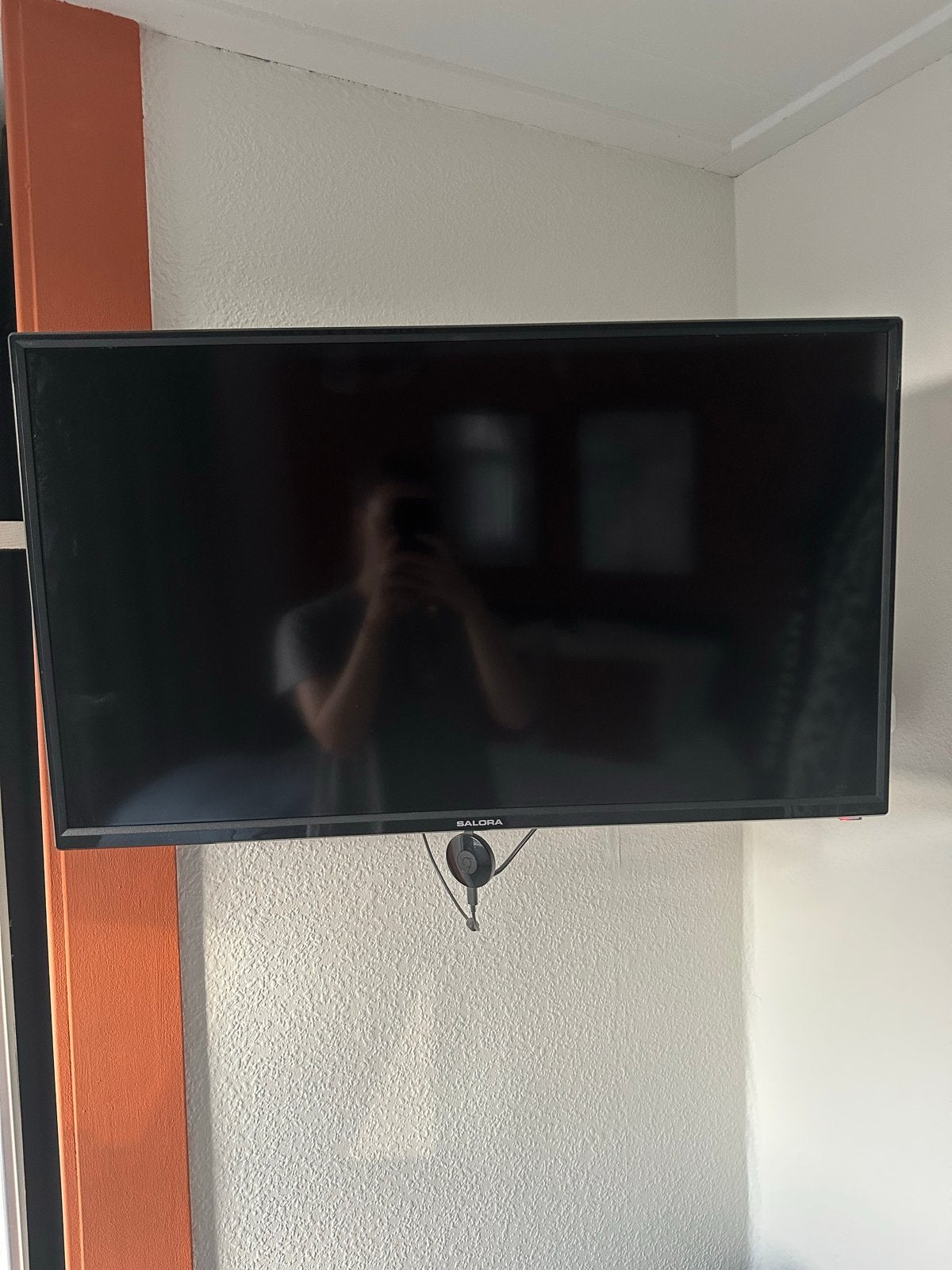 Salora TV  - Werkt perfect, iets ouder model, Gebruikt, 50 Hz, Smart TV, Ophalen