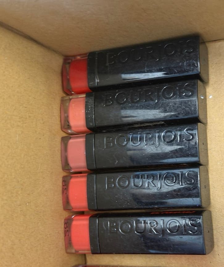 Bourjois Rouge Edition Velvet Lipsticks - Diverse Kleuren, Gebruikt, Lippen, Ophalen of Verzenden, Make-up