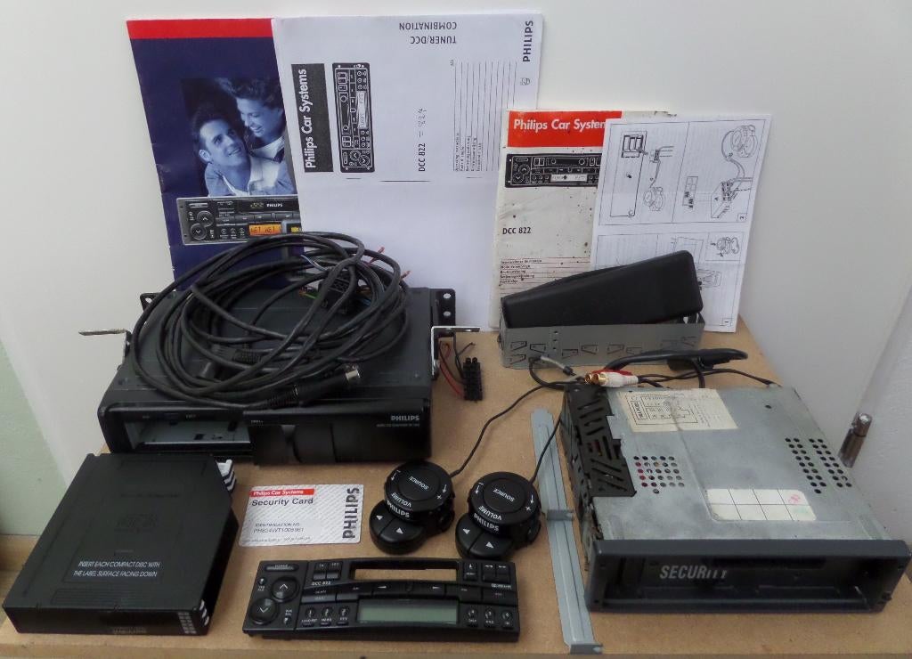 VINTAGE PHILIPS DCC AUTORADIO + CD WISSELAAR, Ophalen of Verzenden, Zo goed als nieuw