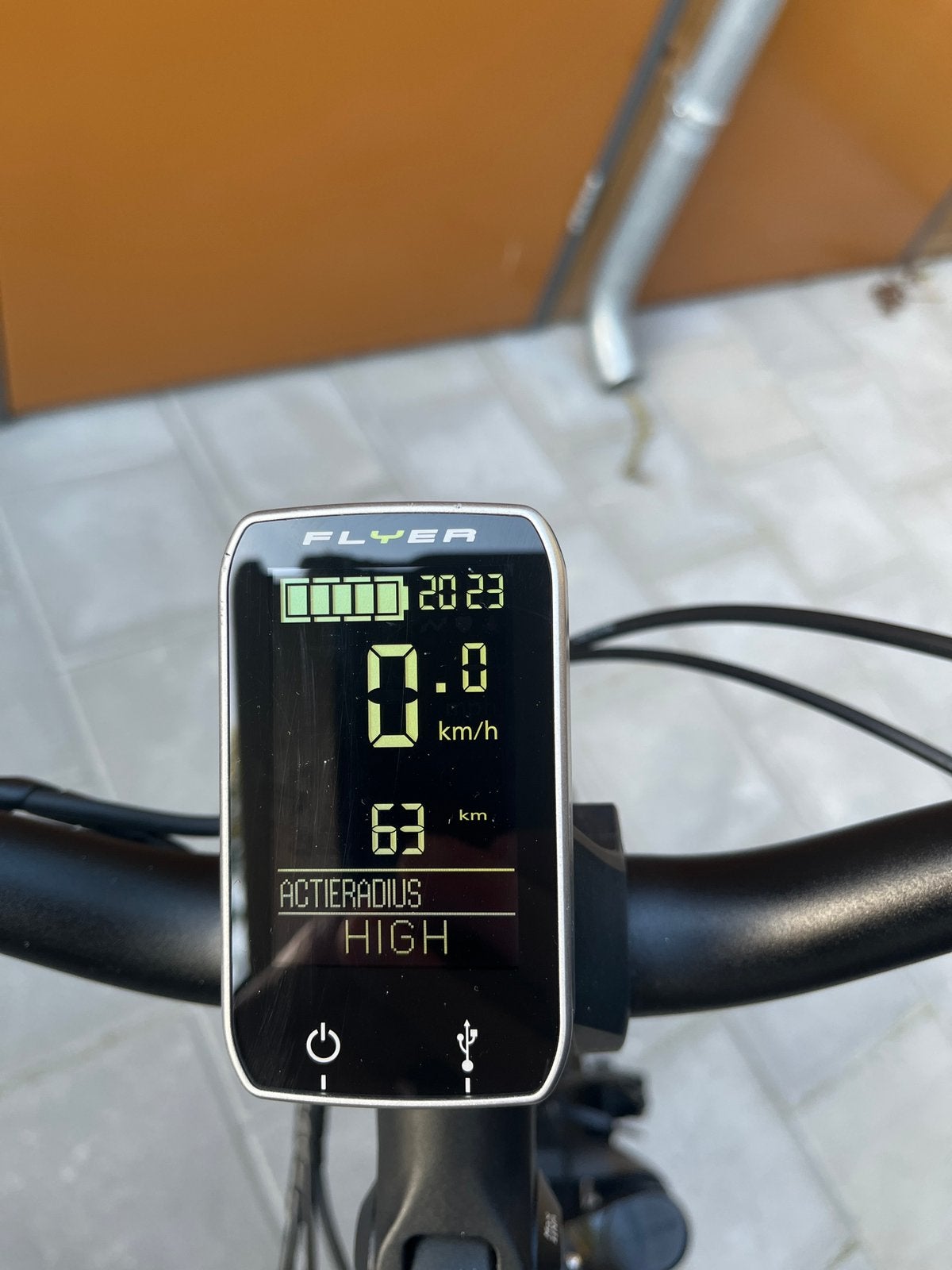 Flyer elektrische fiets met lage instap, Fietsen en Brommers, Zo goed als nieuw, Minder dan 47 cm, 50 km per accu of meer, Ophalen