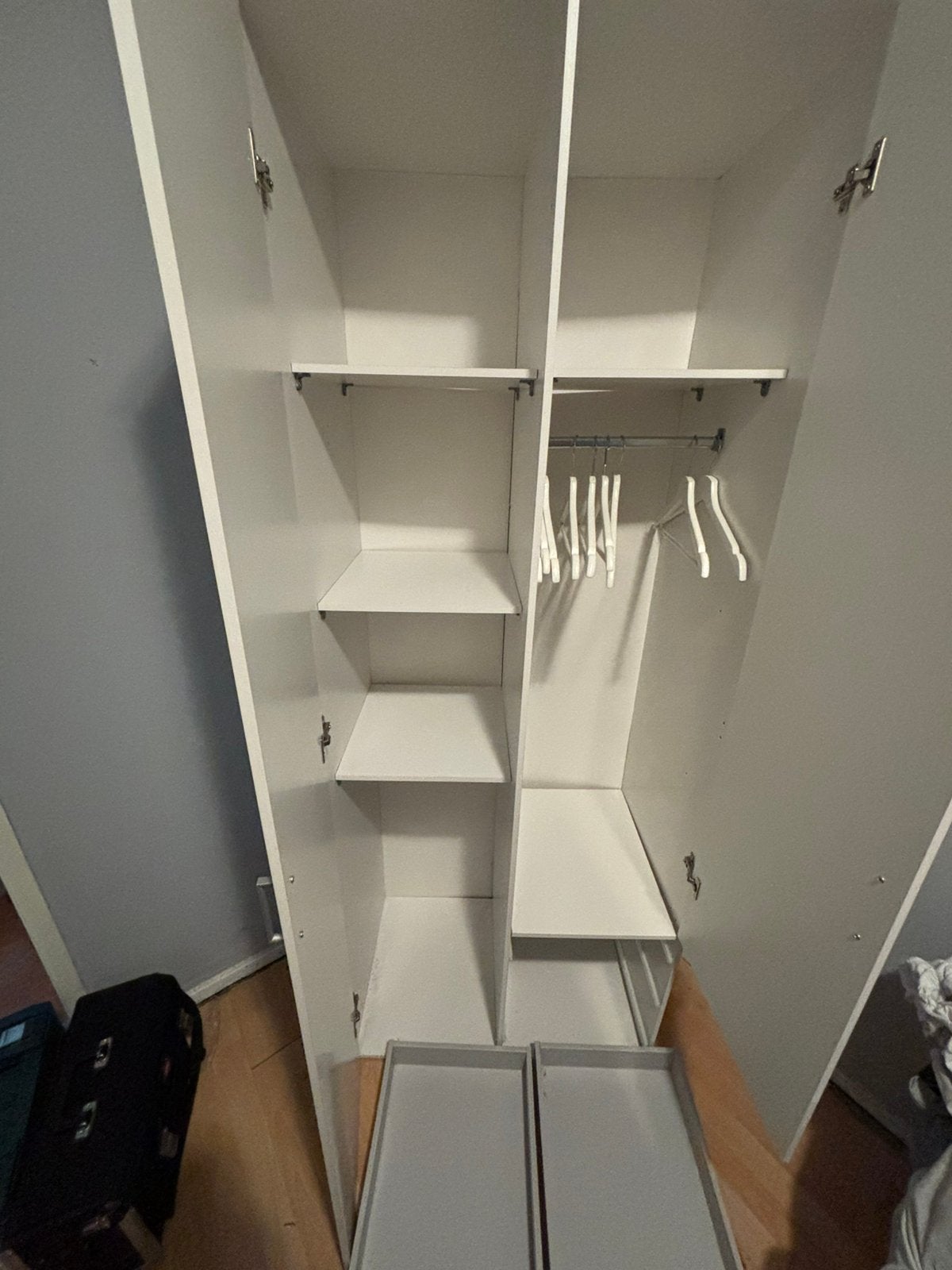 2-deurs witte kledingkast, Huis en Inrichting, Ophalen, Gebruikt, 75 cm of meer, 200 cm of meer