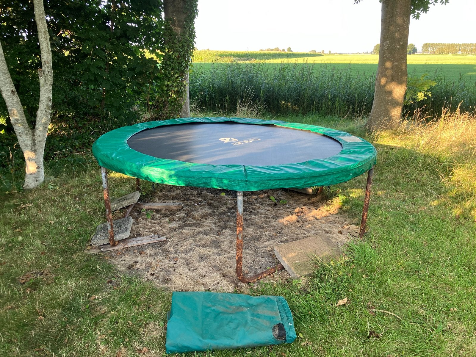 Gebruikte Enero Trampoline 240cm doorsnee, Ophalen, Gebruikt