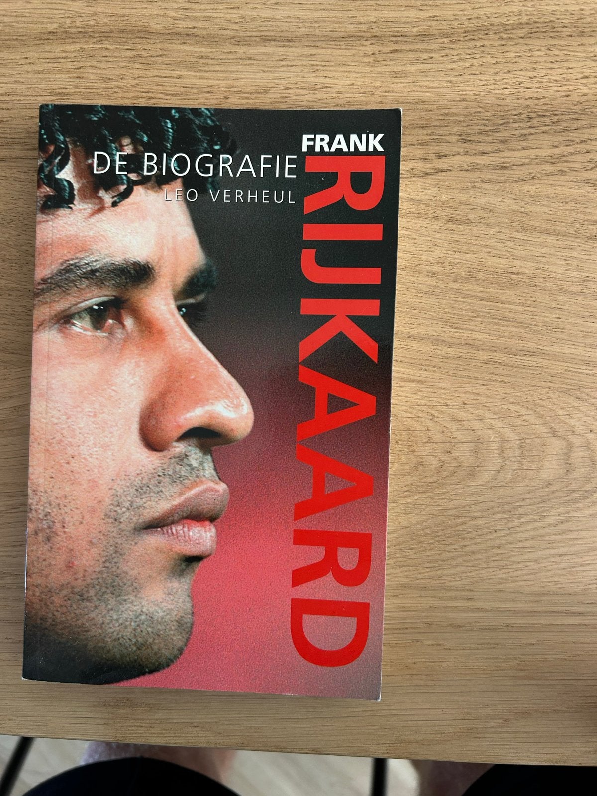 Frank Rijkaard: De Biografie - Leo Verheul, Ophalen of Verzenden, Gelezen, Sport