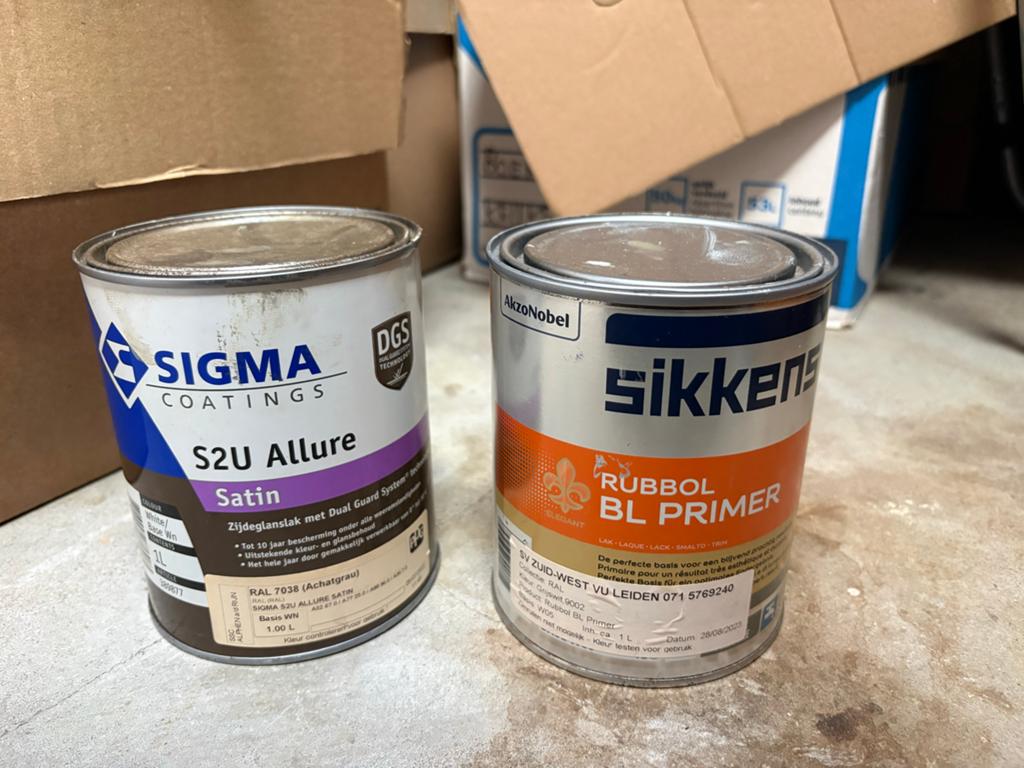 Nieuwe blikken verf: Sigma S2U Allure Satin & Sikkens Rubbol, Ophalen of Verzenden, Grijs, Minder dan 5 liter, Verf