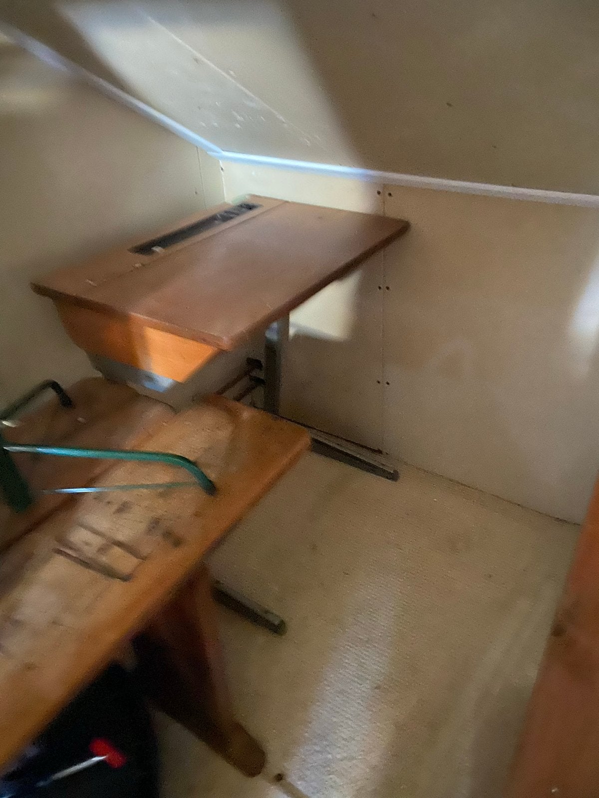 Vintage houten schoolbankje, Antiek en Kunst, Ophalen