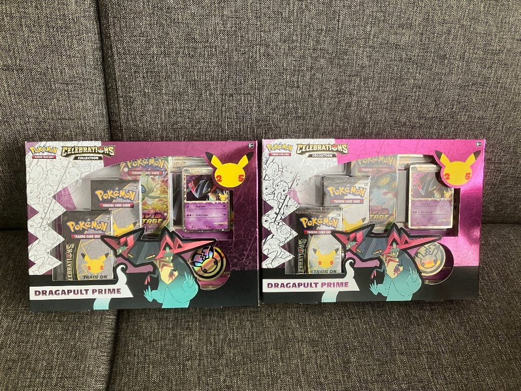 2x Pokemon 25th Dragapult Prime Celebrations boxen, Ophalen of Verzenden, Nieuw, Overige typen