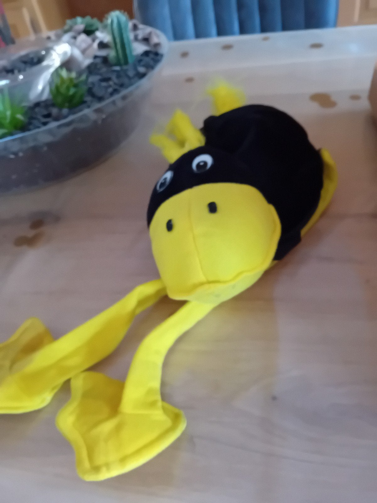 Leuke Zwarte en Gele Eend Knuffel, Gebruikt, Ophalen of Verzenden, Middelgroot (20 tot 80 cm), Meerkleurig
