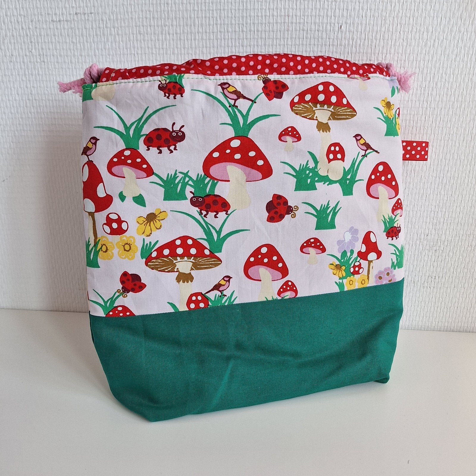 projectbag toilettas paddestoel 27x27, Sieraden, Tassen en Uiterlijk, Ophalen of Verzenden, Nieuw, Meerkleurig