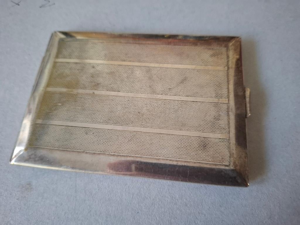 sigarettendoos verzilverd, Verzamelen, Ophalen of Verzenden, Gebruikt, Sigarenbandjes