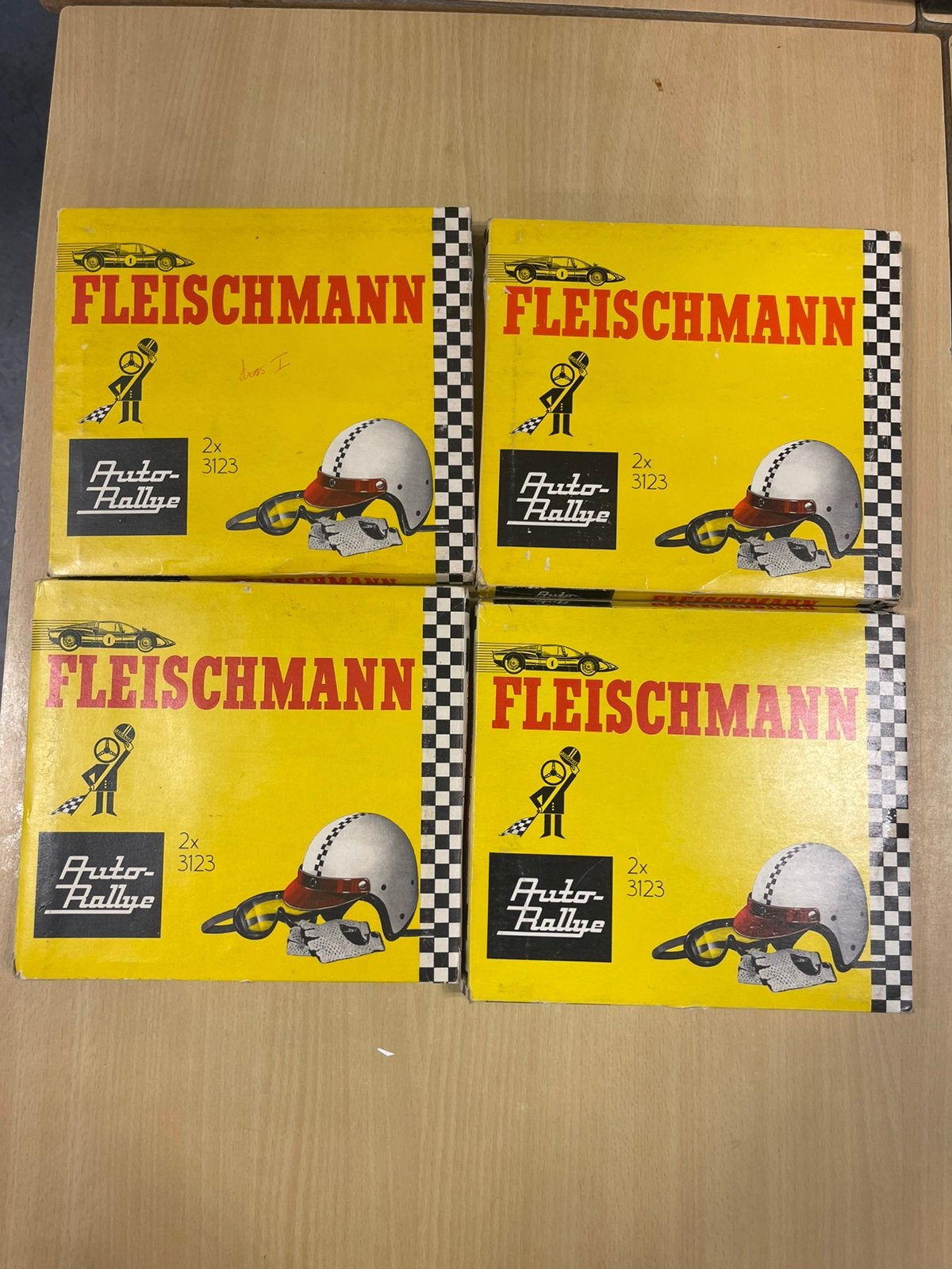 Fleischmann baandeel baanwissel 3123 2 stuks ovp racebaan, Ophalen of Verzenden, Zo goed als nieuw, Elektrisch, Fleischmann