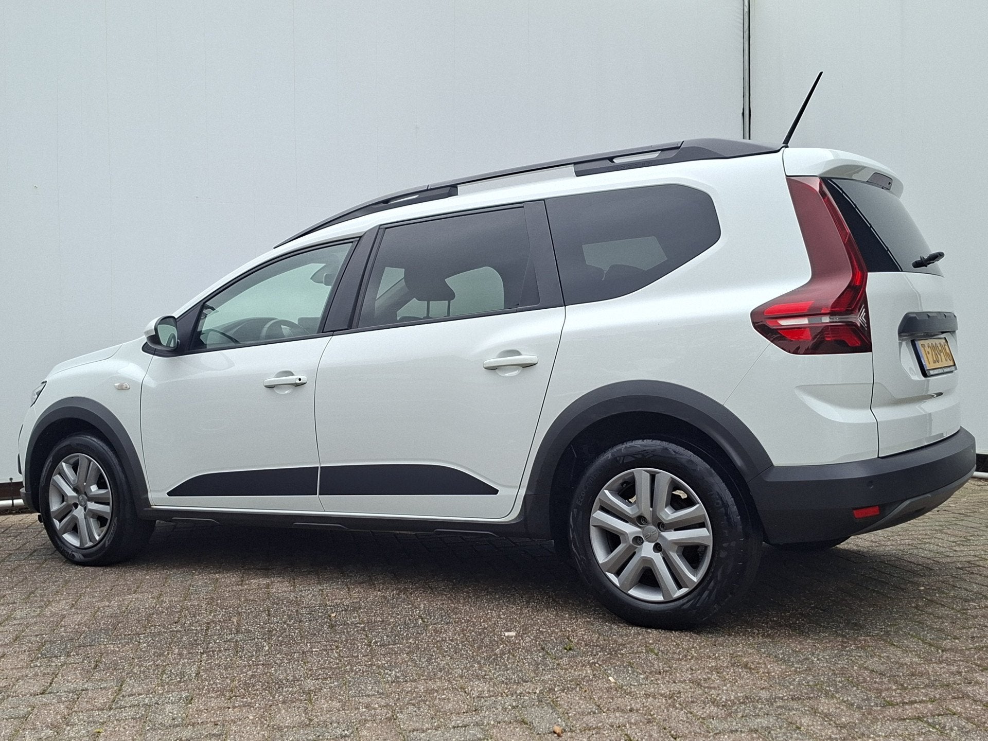 Dacia Jogger 7-Pers 1.0 TCe 100 ECO-G Carplay Airco Cruise 1, Auto's, Voorwielaandrijving, 1227 kg, Gebruikt, Euro 6