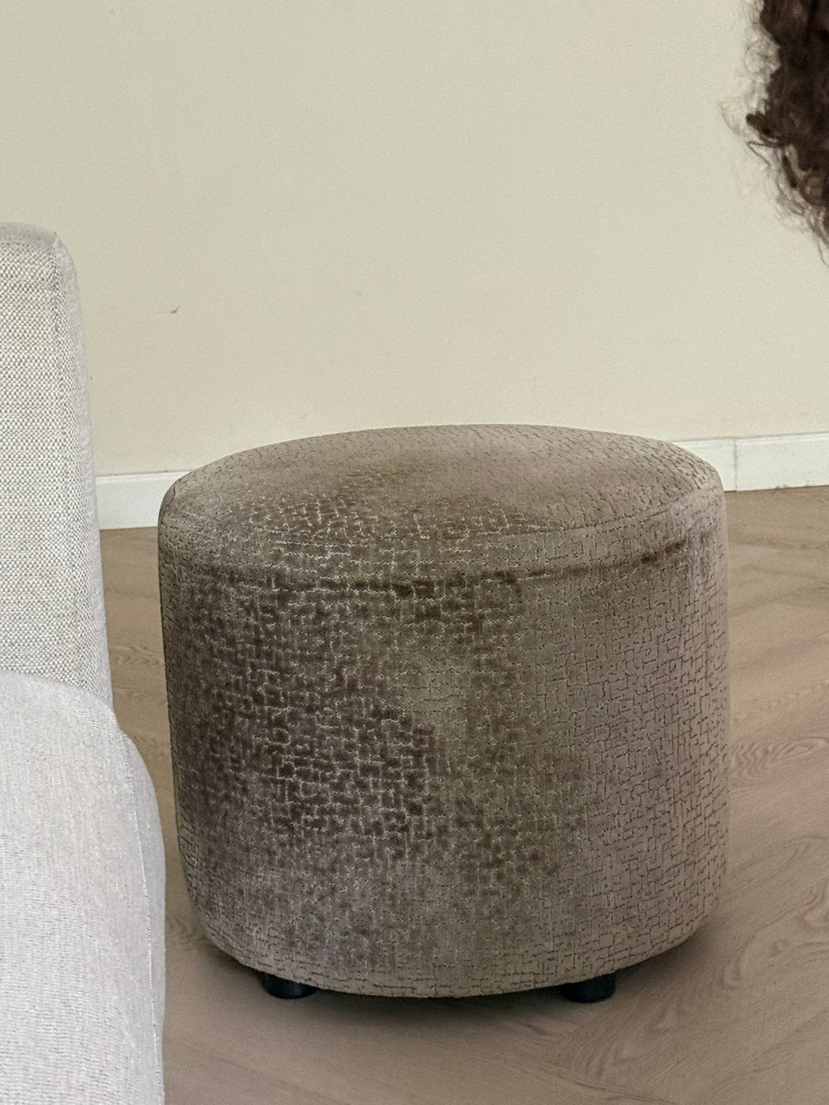 Eric kuster poef, Ophalen, Zo goed als nieuw, Rond, Minder dan 50 cm