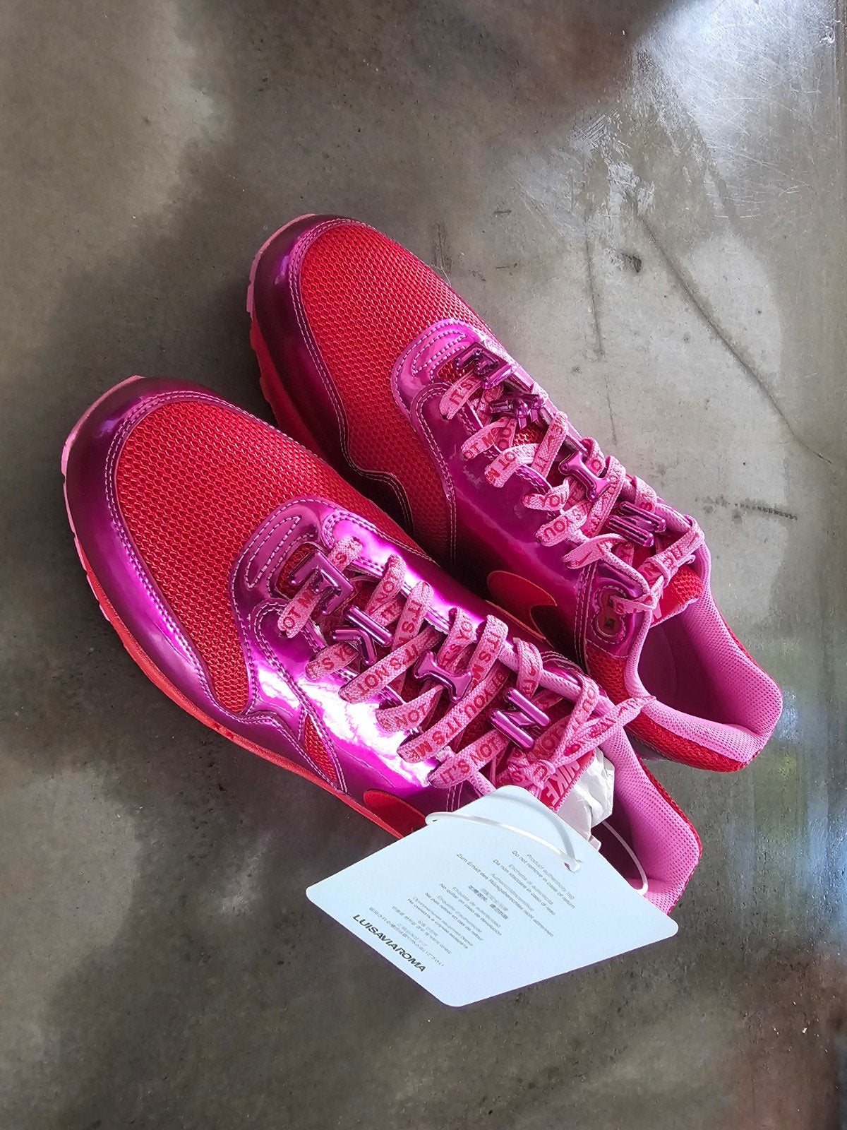Nike Air Max 1 PRM 'Valentine's Day' Playful Pink 44,5, Ophalen of Verzenden, Nieuw, Overige kleuren