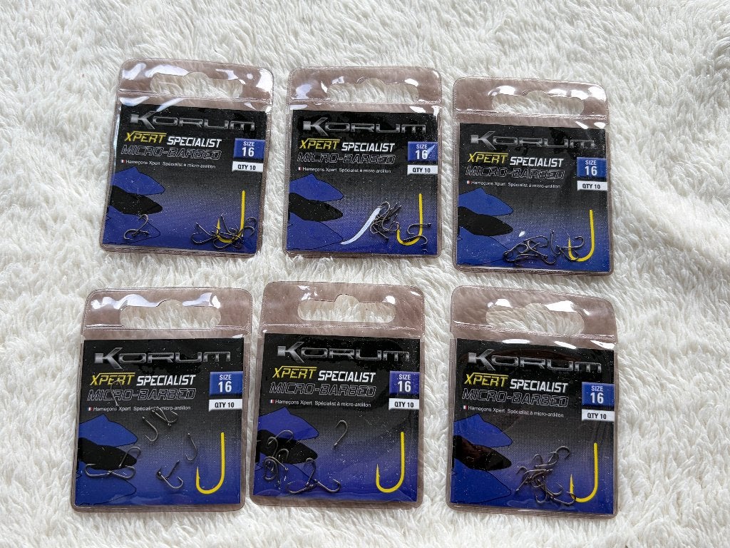 adv 170 / NIEUW set 6 pakjes haakjes KORUM, Ophalen of Verzenden, Nieuw, Haak
