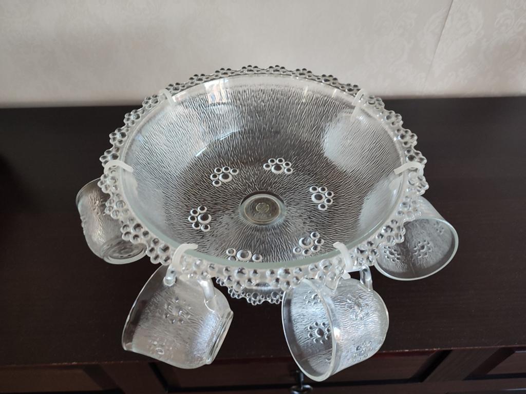 Antieke bowl / punch schaal inclusief kopjes, Ophalen of Verzenden
