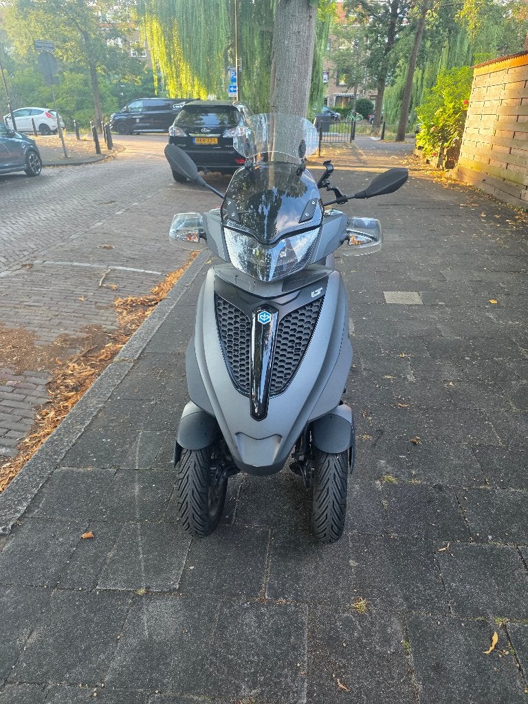 Piaggio MP3 300 Yourban 2013 30000km, Motoren, Motoren | Piaggio, Scooter, 300 cc, Motorrijbewijs A, Gebruikt