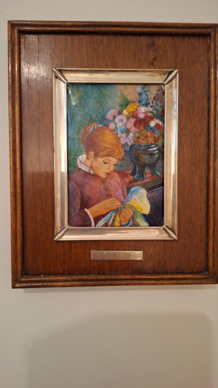 Renoir-stijl geemailleerd schilderijtje: Dame bordurend, ing, Antiek en Kunst, Ophalen of Verzenden