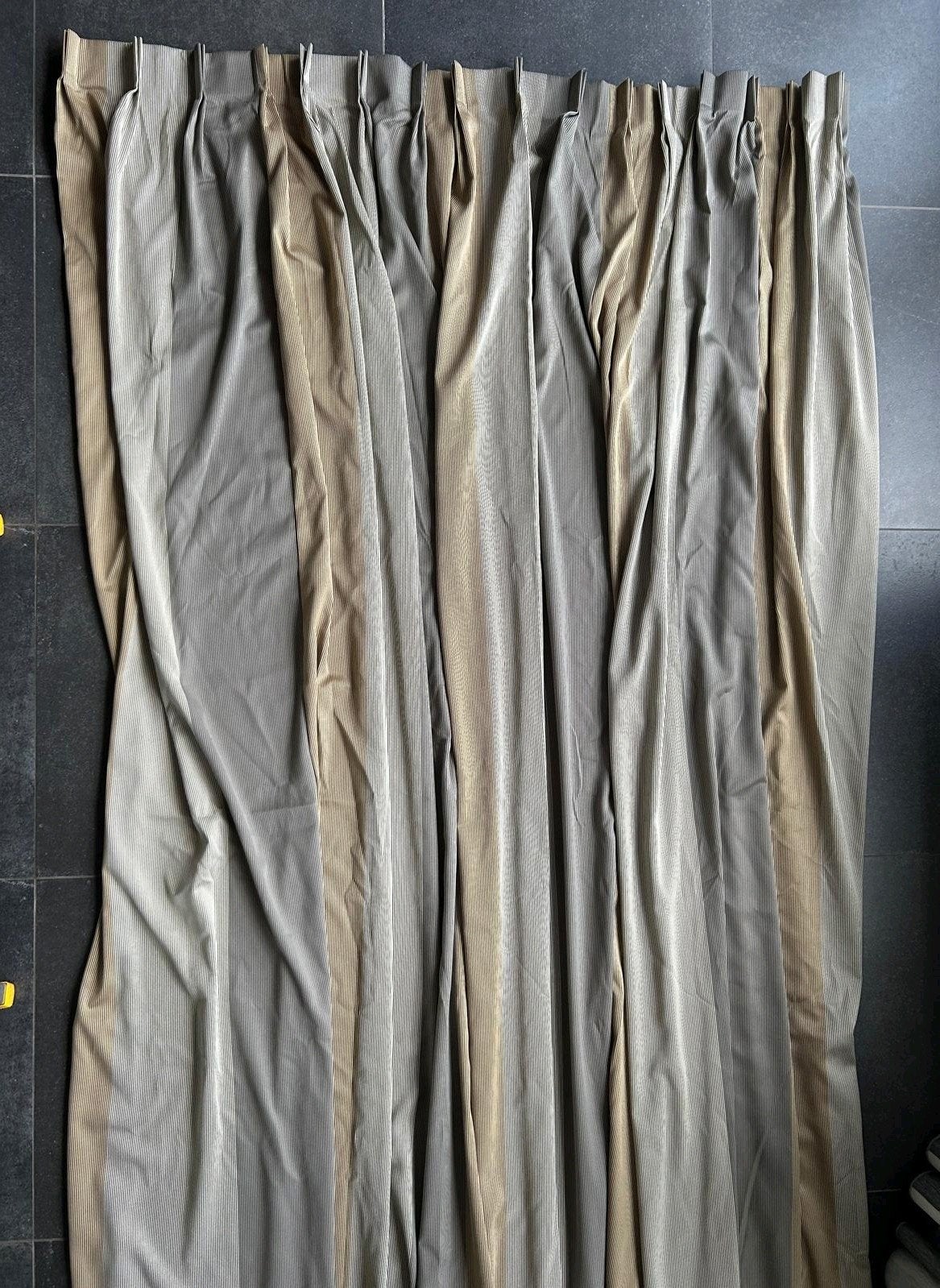 4 luxe Trevira brandvertragende gordijnen met streepdessin, Met haken, Beige, Ophalen of Verzenden, Zo goed als nieuw