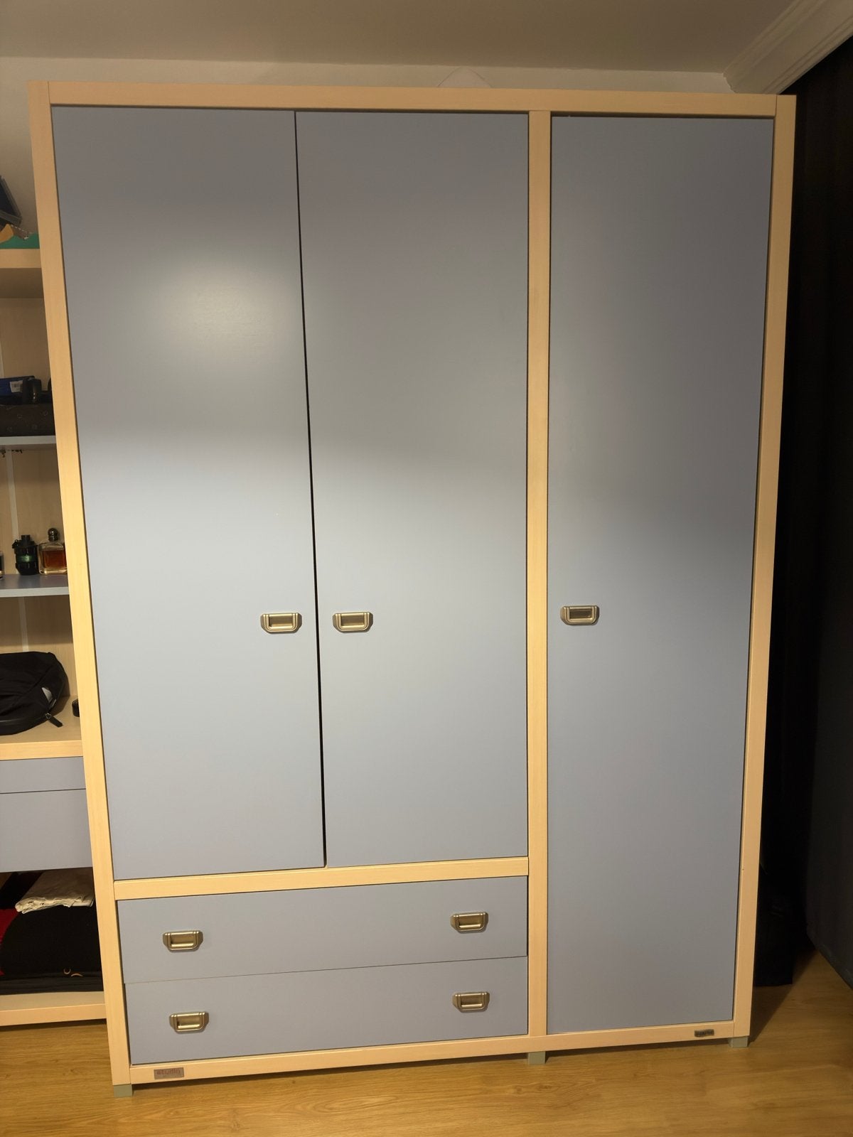 Kledingkast, bureau & nachtkastje - Istikbal - eikenhout, Ophalen, Gebruikt, 200 cm of meer, 150 tot 200 cm