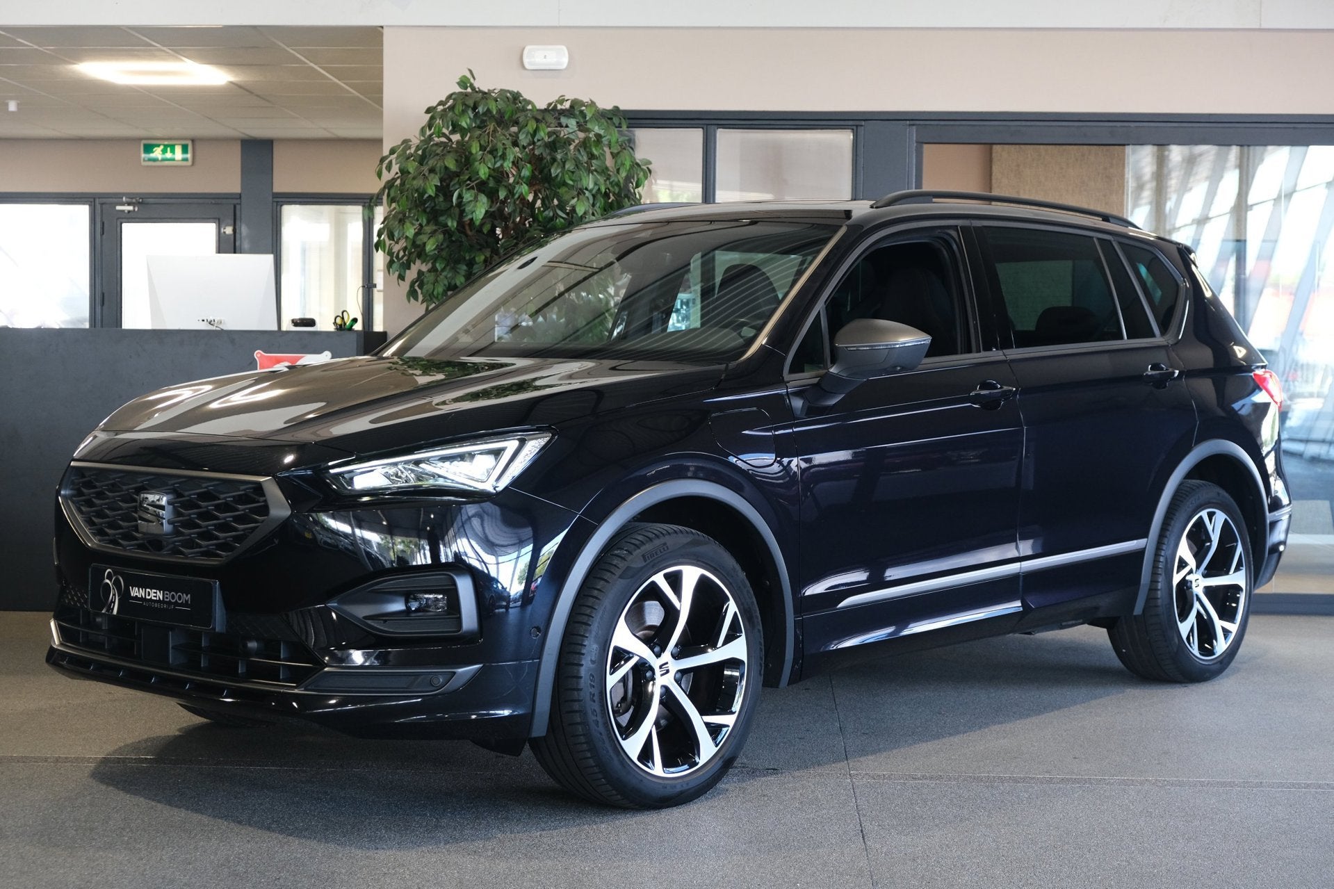 Seat Tarraco 1.4 TSI e-Hybrid PHEV FR 245PK Pano Trekhaak Le, Auto's, Dealer onderhouden, Gebruikt, 4 cilinders, 2000 kg