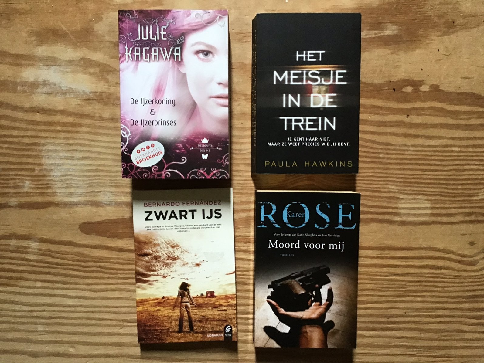 4 x boeken. Per stuk 2,50. o.a Zwart ijs - B. Fernandez., Ophalen of Verzenden, Zo goed als nieuw