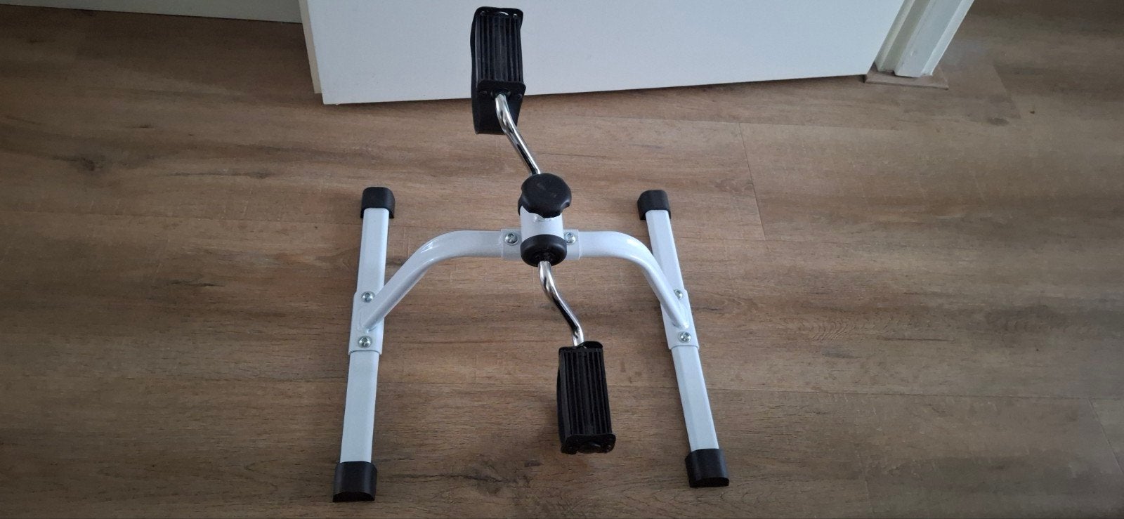 Mini Hometrainer - Fietstrainer voor Thuis, Sport en Fitness, Fitnessmaterialen, Ophalen, Gebruikt, Benen, Overige typen